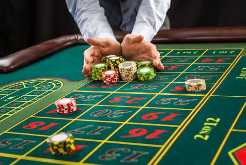 赌桌社交：如何避免信息干扰？-白菜分享-免费彩金-白嫖彩金论坛